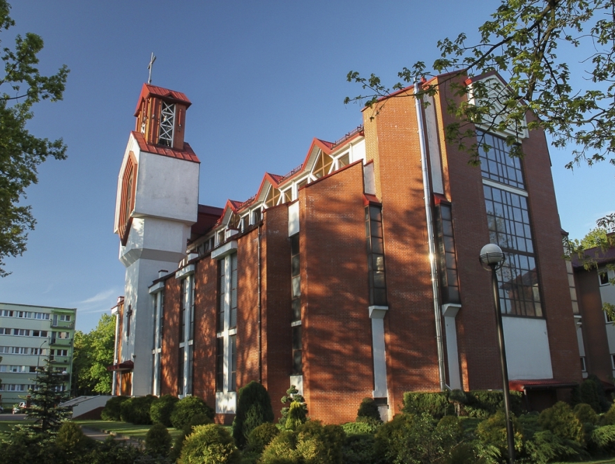 Kościół Niepokalanego Serca NMP - od ogrodu